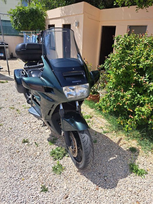 Pan european st1100