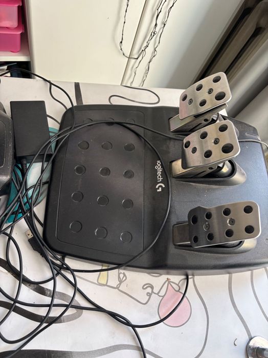 Logitech g29 kierownica + skrzynia biegów
