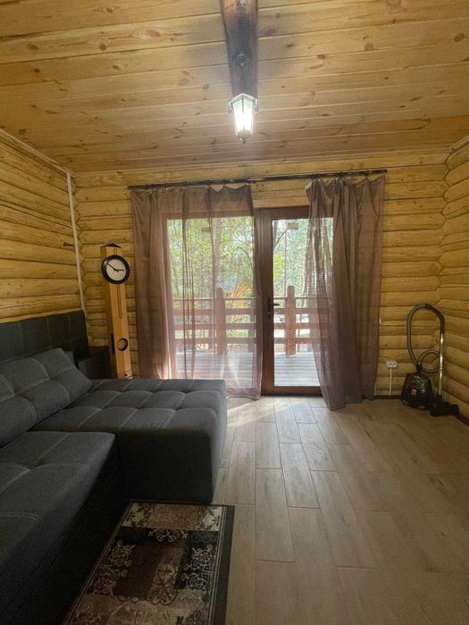 Здаю новий двохпов. зруб з каміном на 12чол.(баня та чан) ліс, Десна