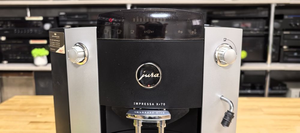 Кавова машина Jura Impressa XF70