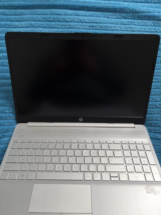 Laptop HP 15-DW3113NW 15.6" i5-1135G7 8GB RAM 512GB SSD Windows 11 Home