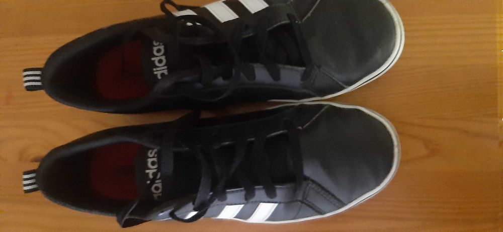 Tenis como novos homem/criança