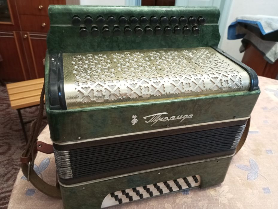‼️Гармонь "Троянда " в доброму стані