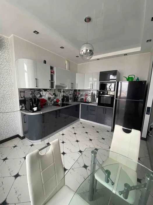 Продам 3к квартиру ЖК на Грековской! Стрелка! Центр! 101м2 (18050)