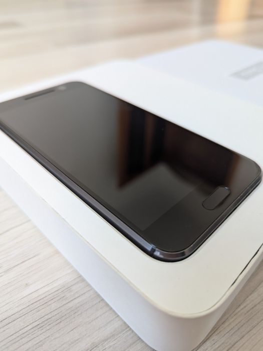 HTC 10 Lifestyle Carbon Gray - під заміну батареї або на запчастини