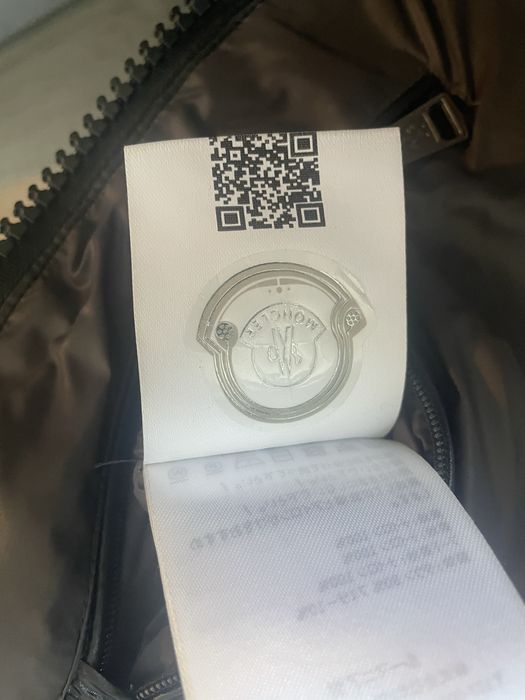 Kurtka moncler maya