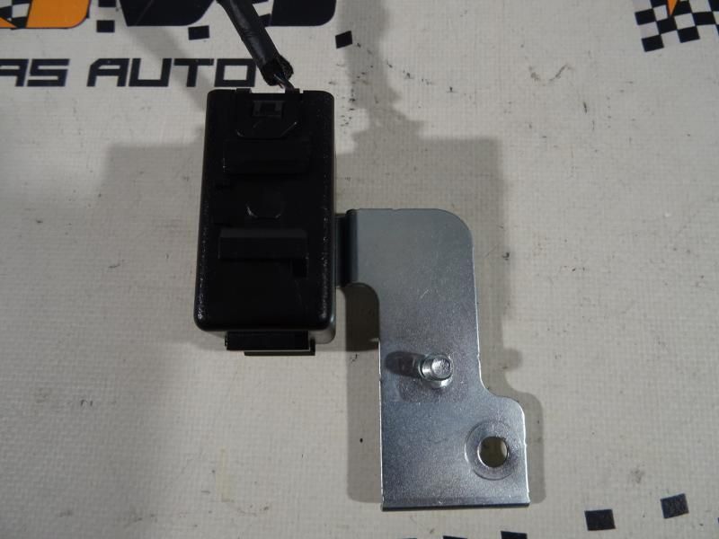 Botão / interruptor electromecânico / relé HYUNDAI Santa Fé II (CM)
