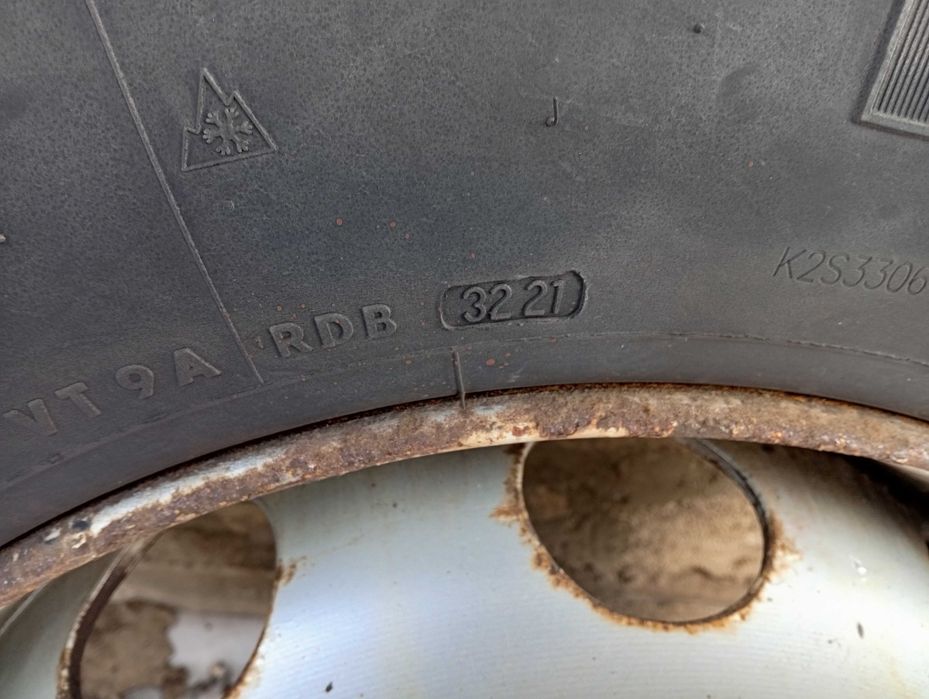 Шини з дисками 315/70/22.5