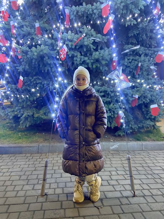 Продам пуховик на девочку