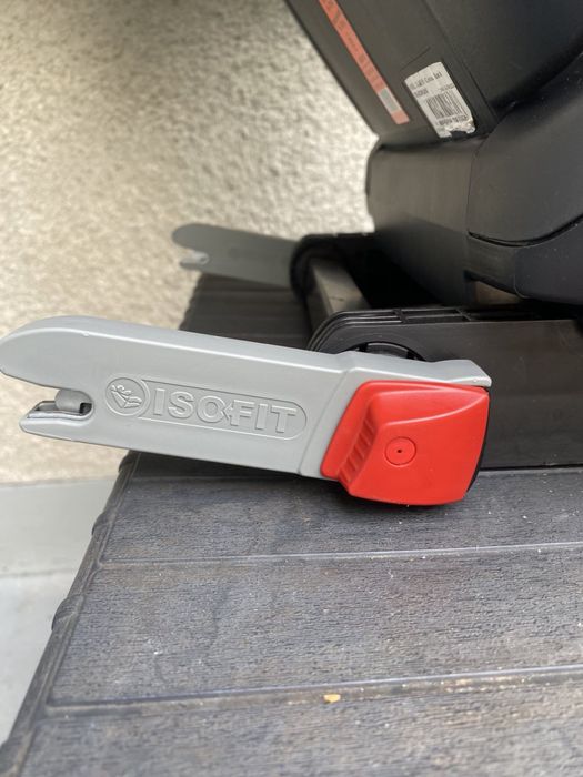 Fotelik samochodowy z ISOFIX Britax Römer (XP-PAD)