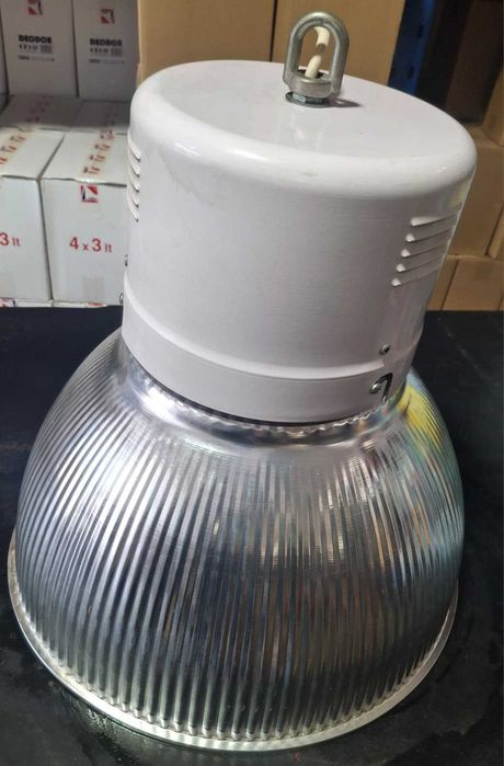 Iluminarias em ótimo estado