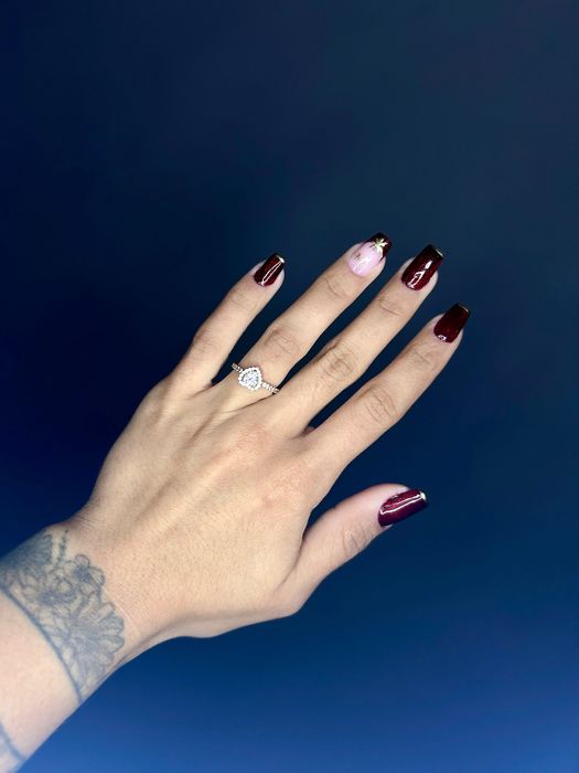 Unhas de gel e alongamentos