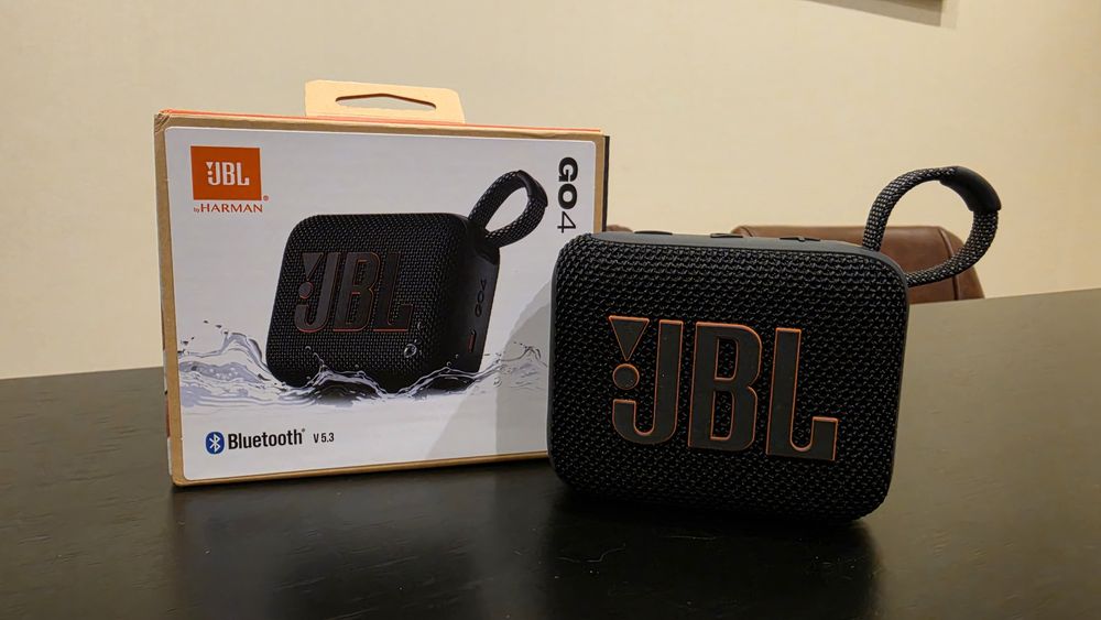 Coluna JBL GO 4 nova