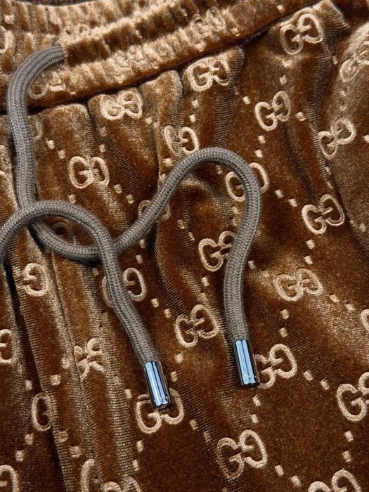 Велюровий костюм Gucci