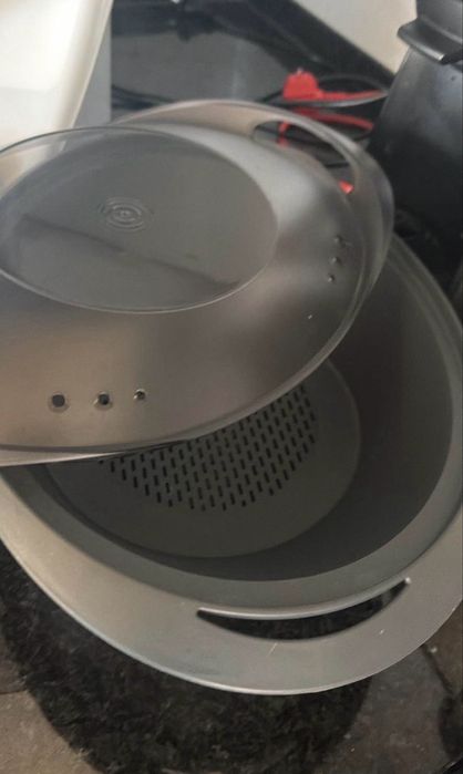 Bimby TM5 com varios acessorios