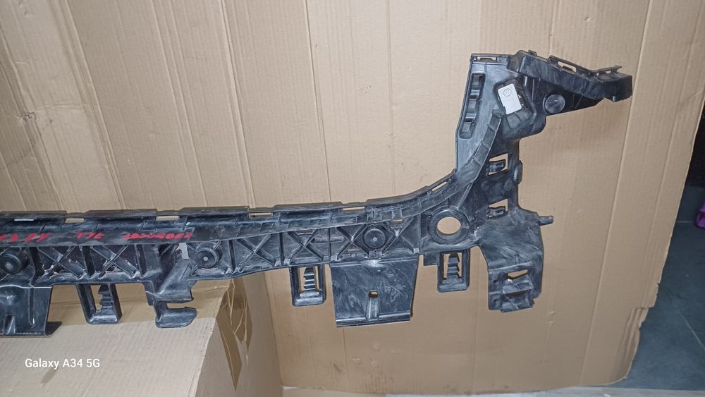 Absorber ślizg zderzaka tylniego audi a3 8Y