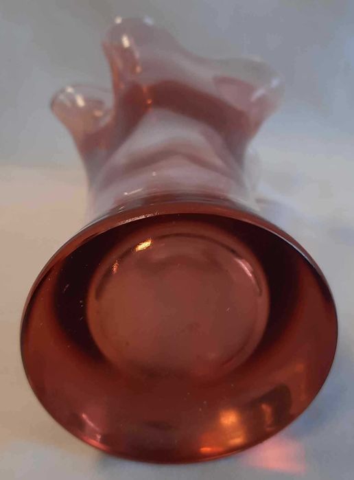 Czerwony Wazon Falbana Szkło Vintage PRL