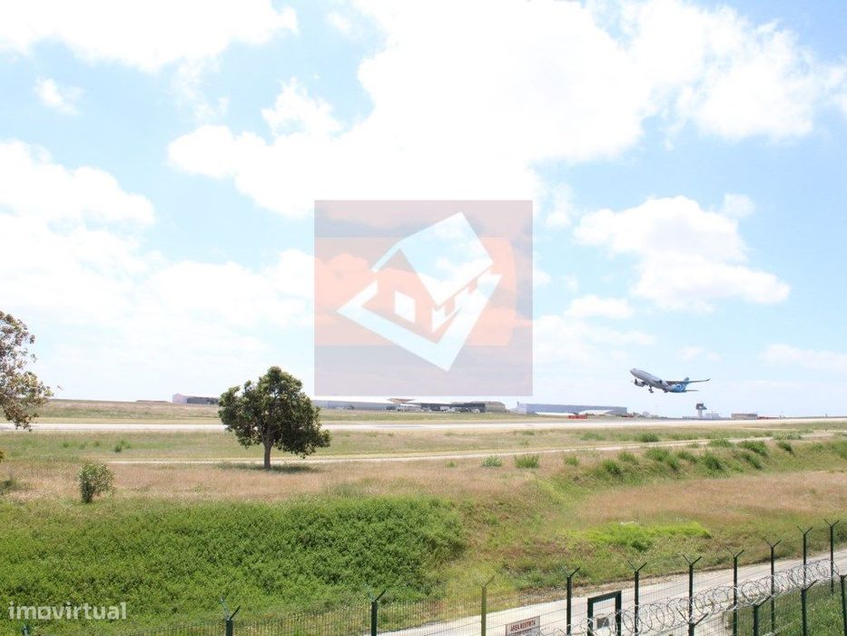 Apartamento T3 mobilado em Camarate junto ao Aeroporto