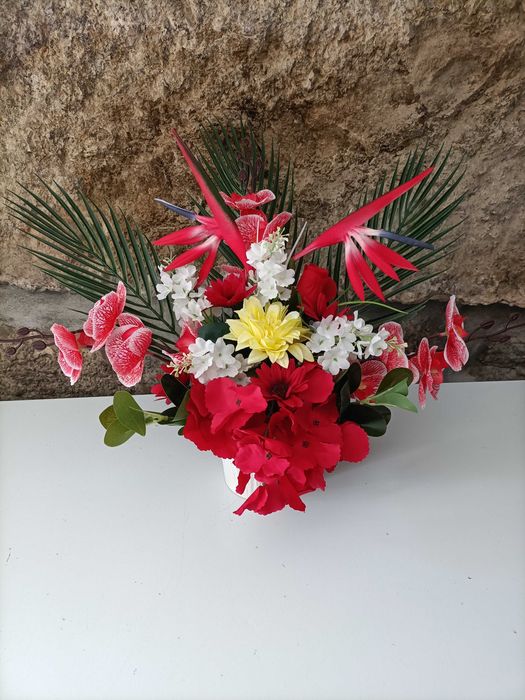 Arranjos florais artificiais