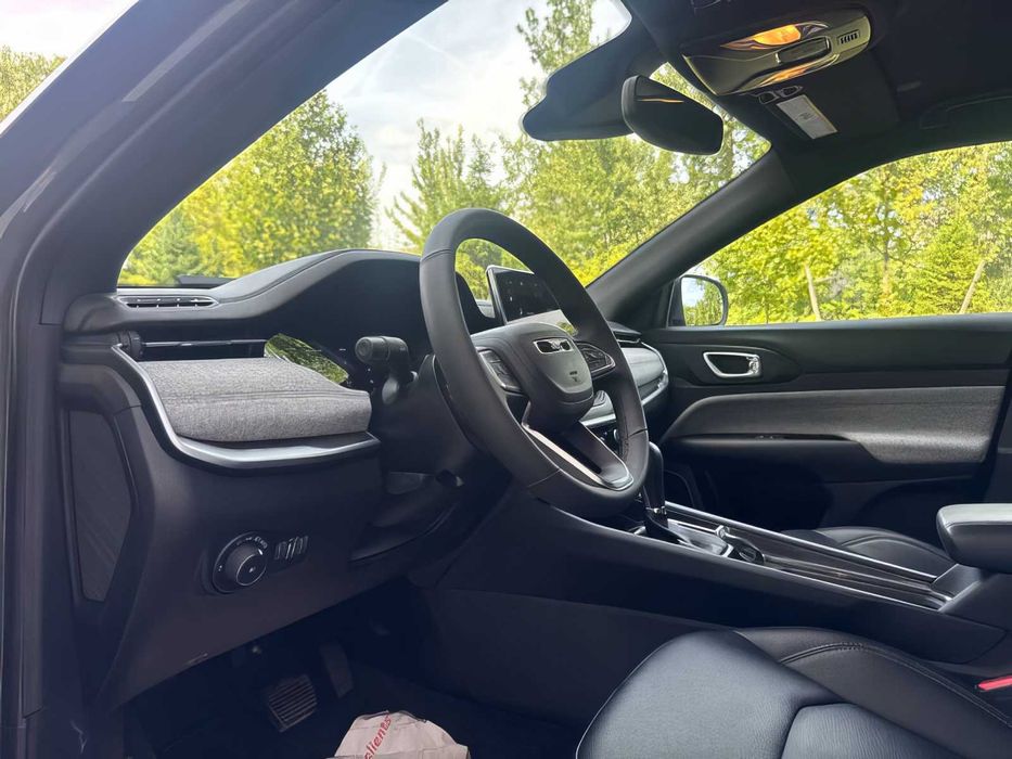 Jeep Compass      2023