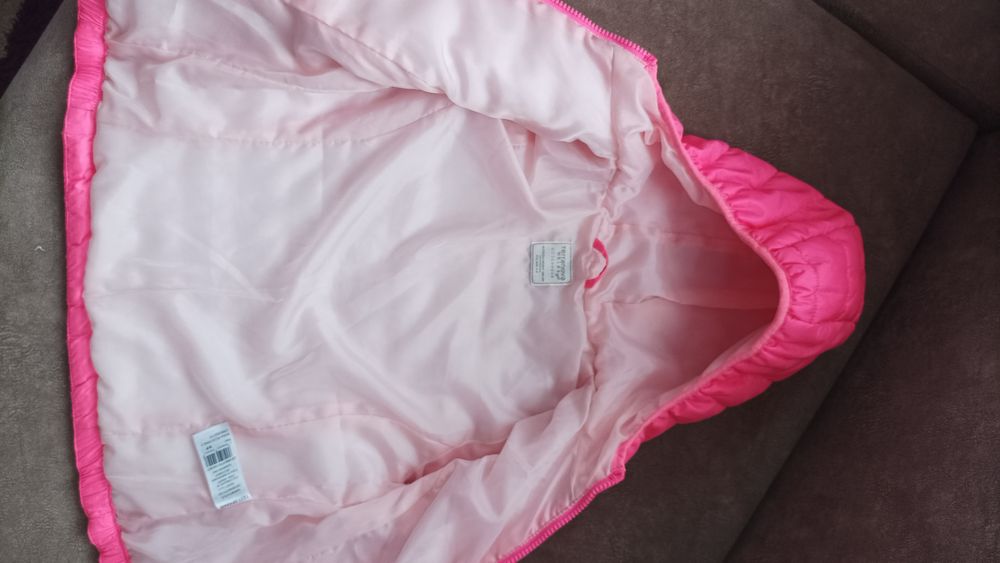 Курточка на дівчинку р.128