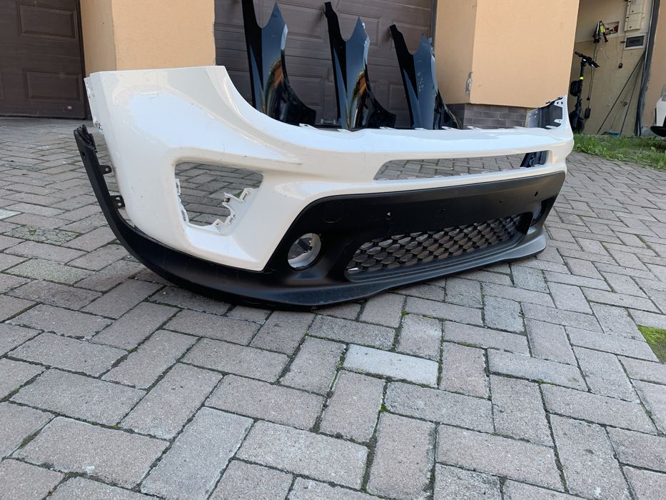 Бампер Jeep Renegade