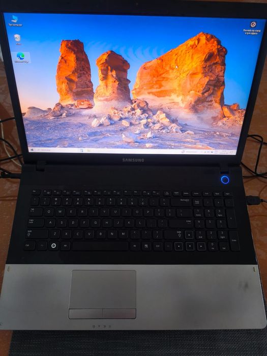 Laptop Samsung, ekran 17 , Windows 10