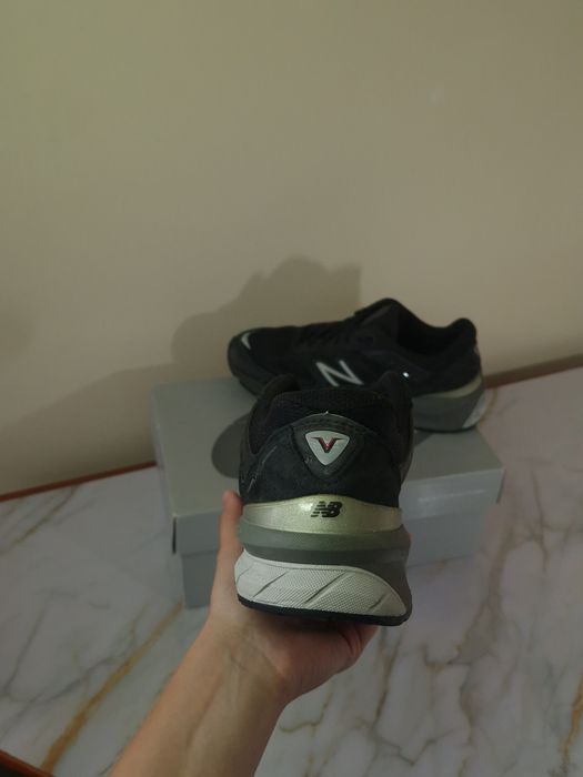 Оригінальні кросівки New Balance 990v5
990v5
