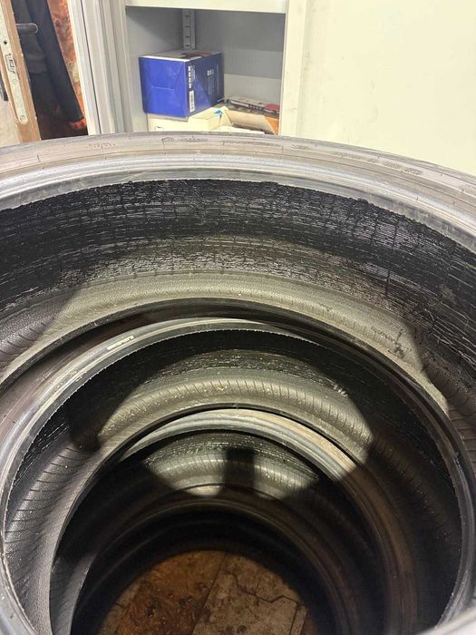Opony Pirelli Scorpion 255/45 R19 Lato - prawie NOWE!!