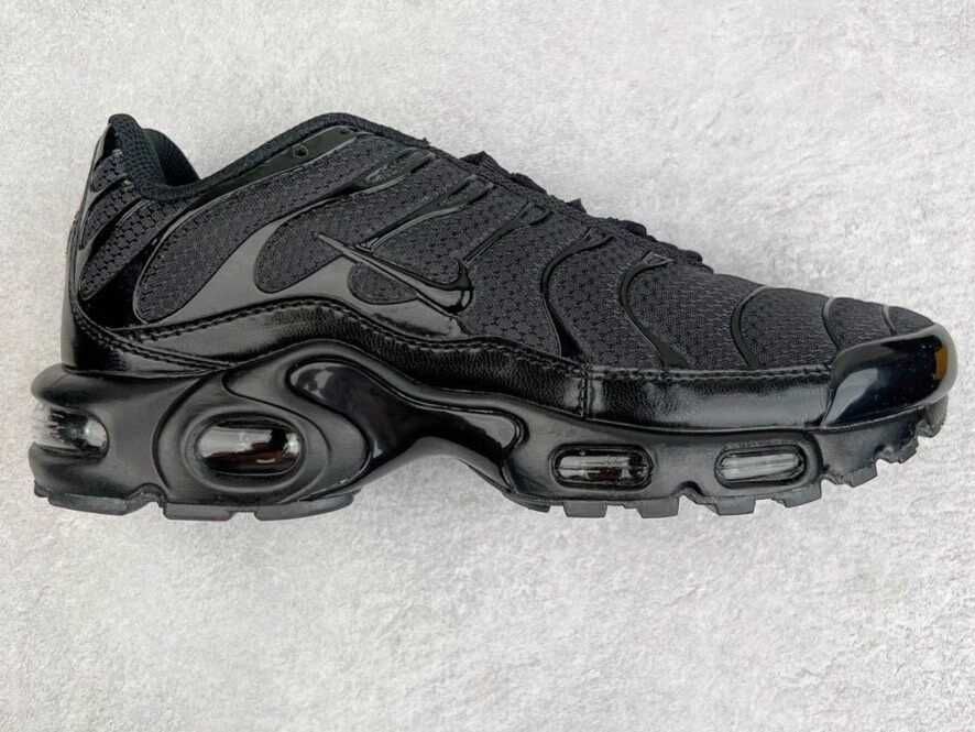 Air Max TN Plus Black R.39