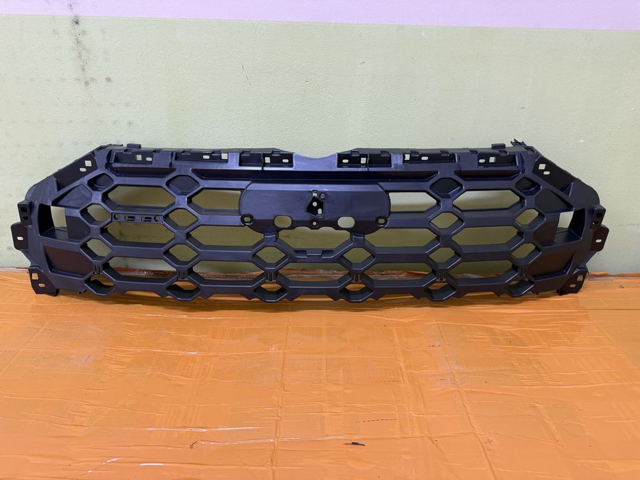 Каркас кронштейн решетки радиатора підрешітник  Audi Q5 80A 2020 2021 2022 2023 2024 S-Line 80A853692D