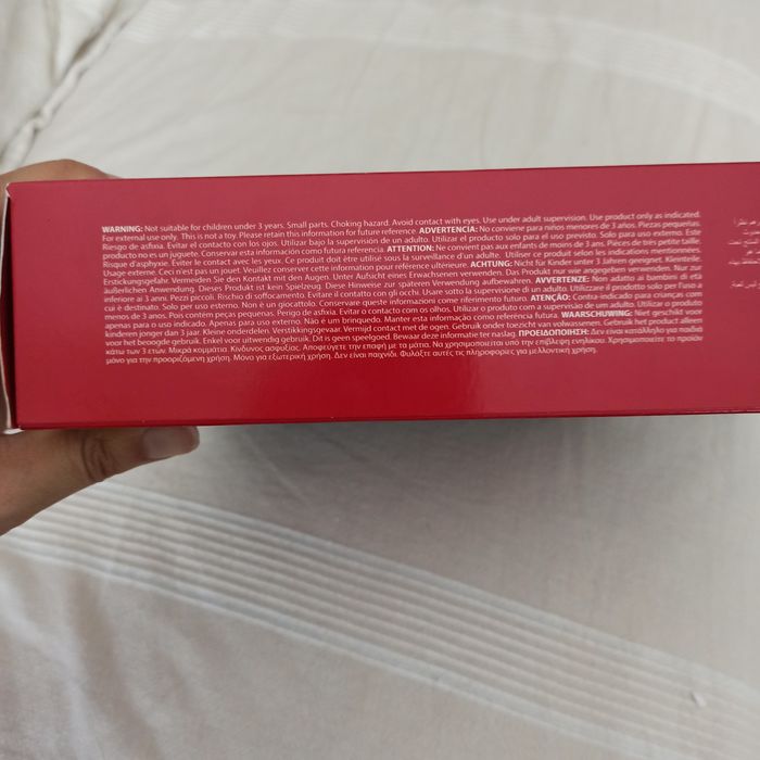 Conjunto de eau de toilette,lipgloss e stickers Monsters High