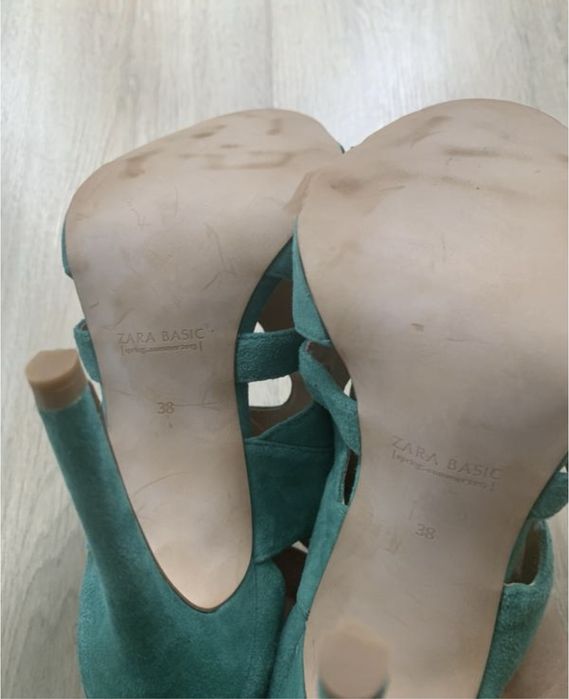 замшевые босоножки мятного цвета 38 р