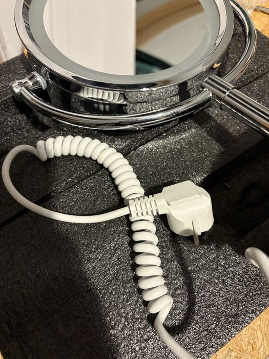 Lusterko do makijażu dwustronne stojące LED 7x/1x 21,5 cm