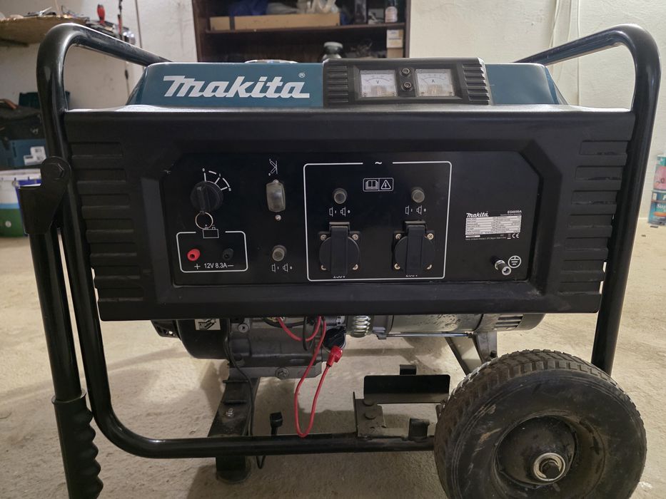 Бензогенератор MAKITA EG6050A