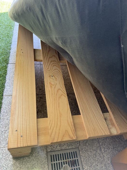 Sofa de exterior em palete