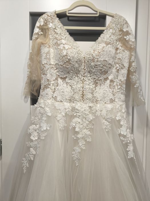 Piękna suknia ślubna rozmiar 40