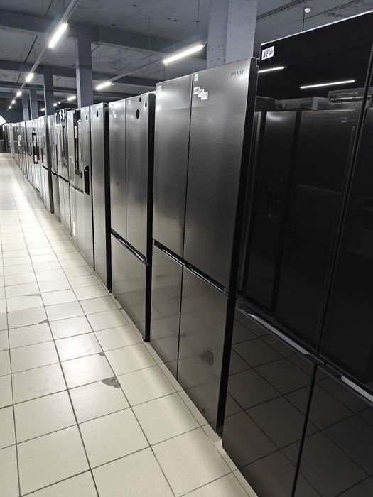 Холодильник Indesit LI8S1 в новому стані , є доставка