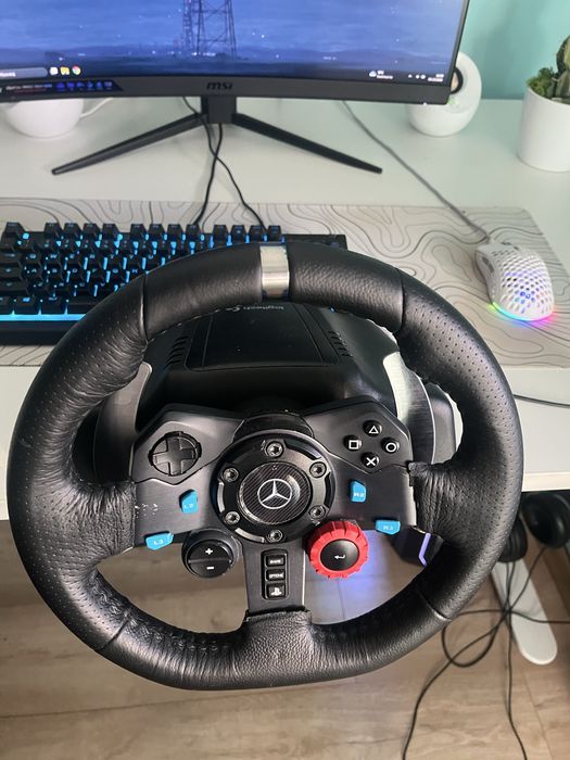 Logitech g29.
