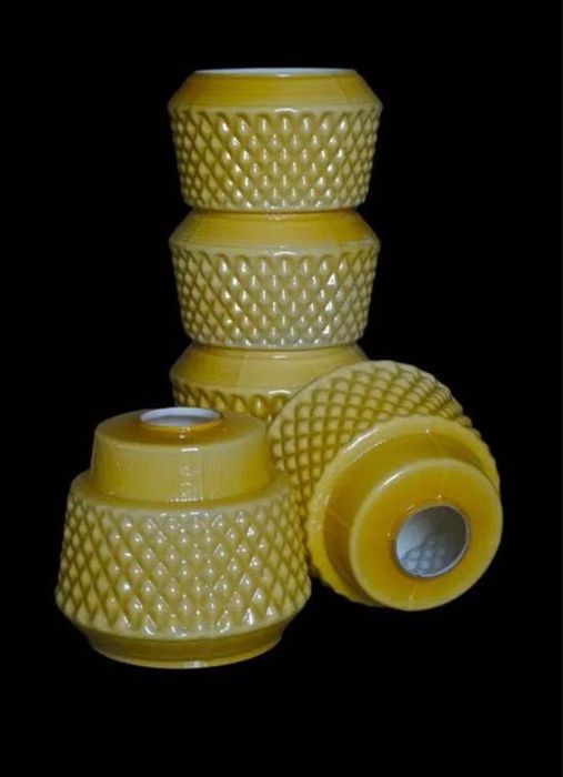 Stare Ryflowane szklane klosze PRL żyrandol lampa zwis miodowy retro