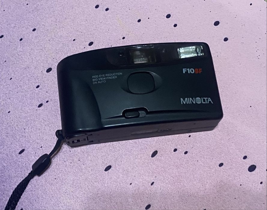 Minolta F10 BF  плівковий фотоапарат