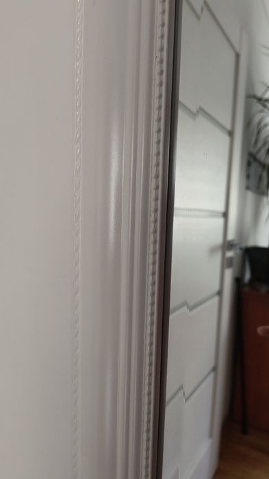 Lustro ścienne w kolorze białym nowe wymiary 162x72 cm