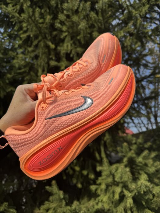 Оригінал! Nike Vomero Plus кросівки 39