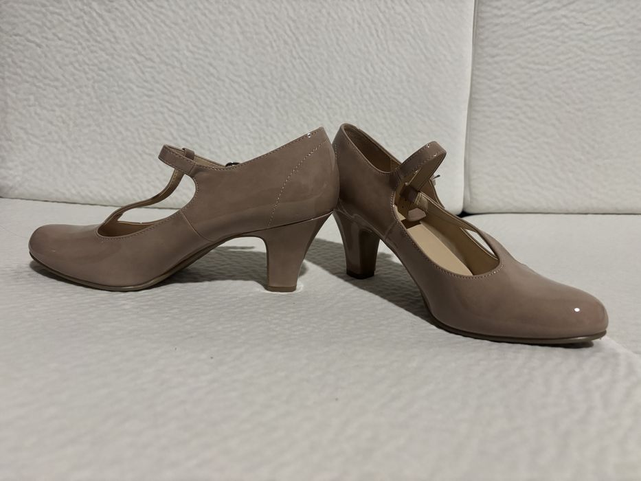 Buty czółenka obcas Graceland lakierowane