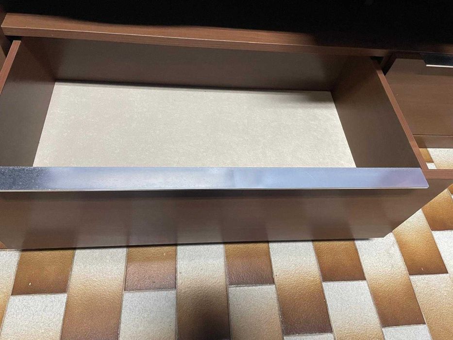 Móvel de TV com Gavetas