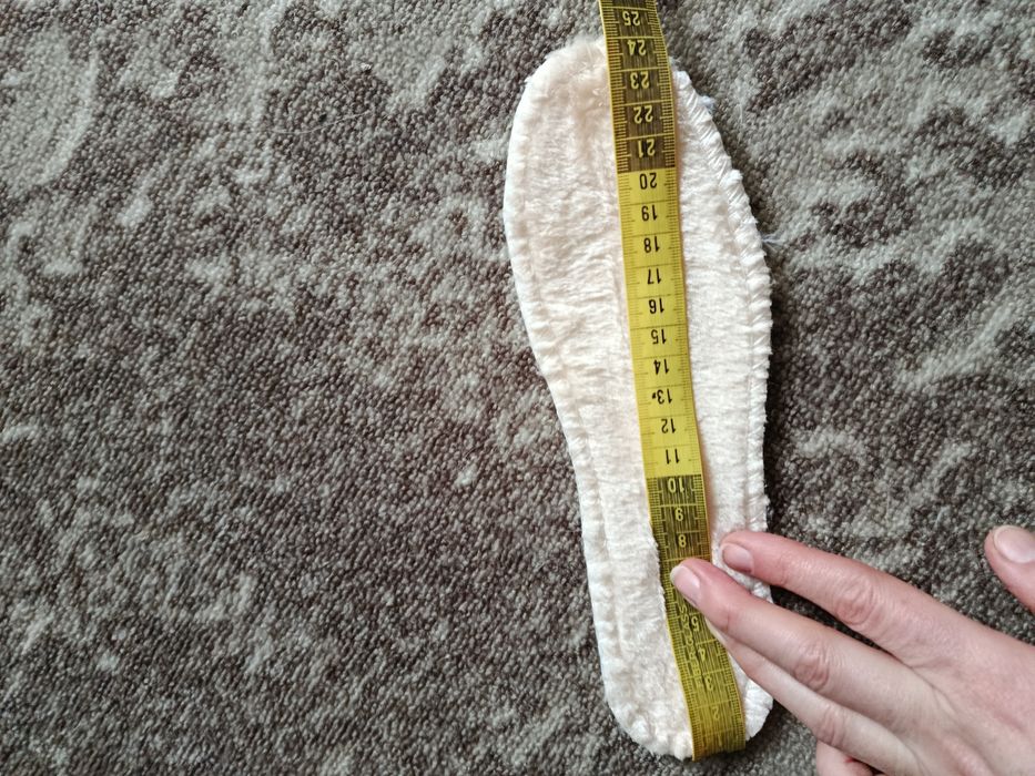 Жіночі черевики, нові.