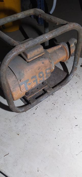 Silnik wibratora do betonu