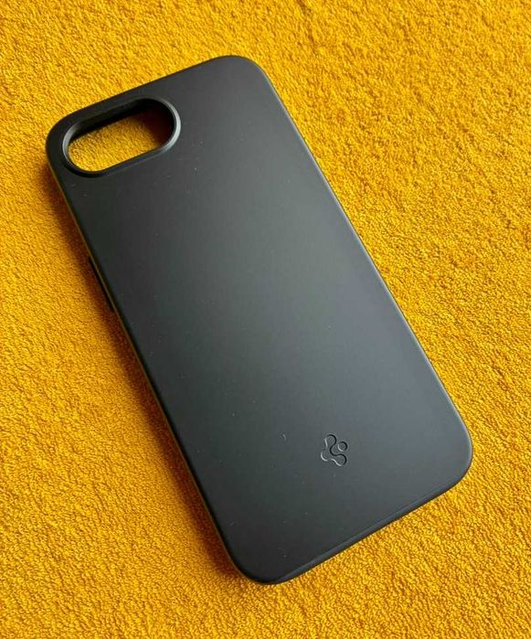 nowe etui SPIGEN plecki - iPhone 16e / iPhone 17e / SE - thin fit mag