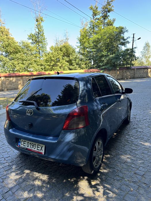 Тойота ярис 2007