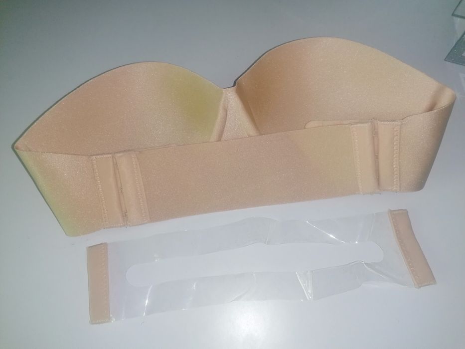 Biustonosz z push up z wymiennym tyłem A